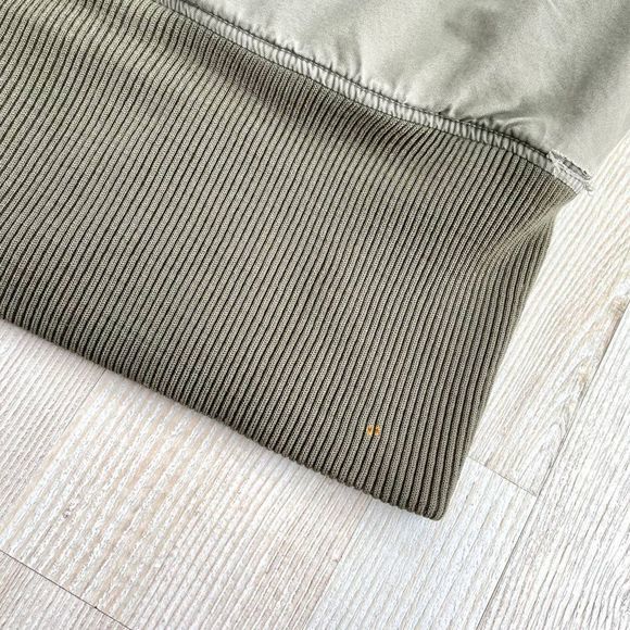 Alpha Industries Green Bomber Jacket with Hood and Ribbed Cuffs - Picture 9 of 12